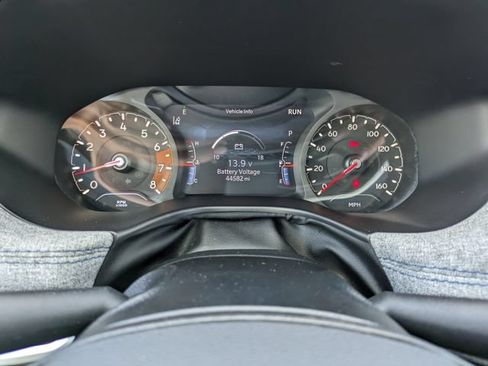 Used 2024 Jeep Compass Latitude AWD/4WD image 25