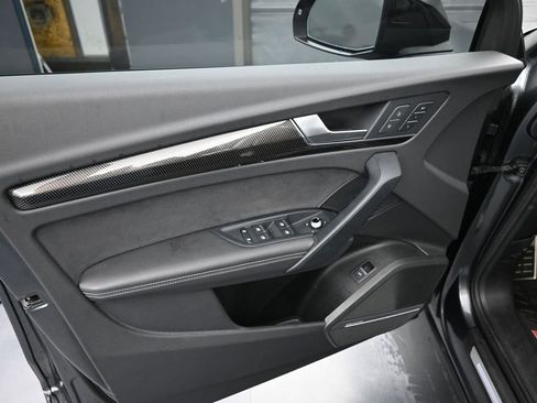 Used 2022 Audi SQ5 Premium Plus image 14