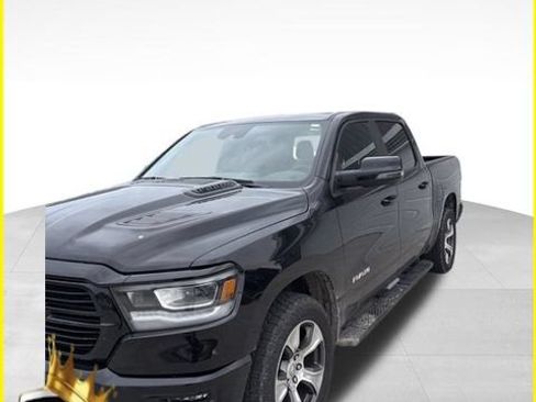 Used 2023 RAM 1500 Laramie AWD/4WD image 3