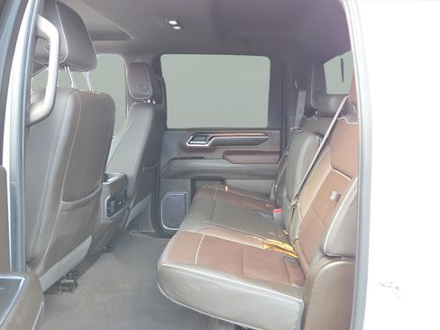 Used 2024 GMC Sierra 3500 Denali w/ Denali Reserve Package image 12