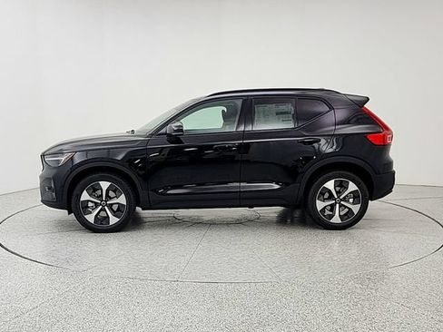 New 2026 Volvo XC40 B5 Plus w/ Protection Package Premier AWD/4WD image 8