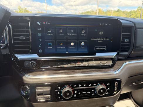 Certified 2024 Chevrolet Silverado 2500 LTZ w/ LTZ Plus Package image 16