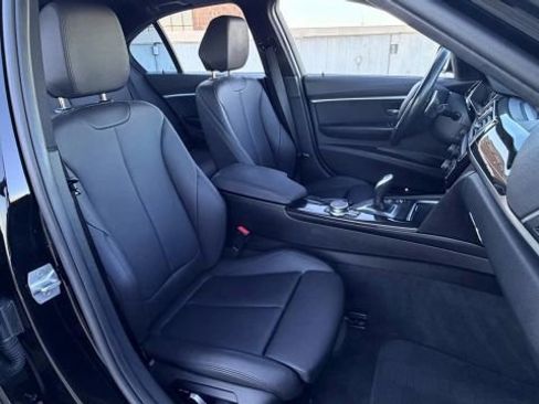 Used 2018 BMW 330i xDrive Sedan w/ Convenience Package image 19