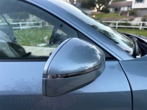 Used 2009 Audi R8 V8 w/ Enhanced Leather Pkg image 32