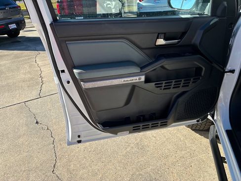 New 2025 Toyota Tacoma Trailhunter image 13