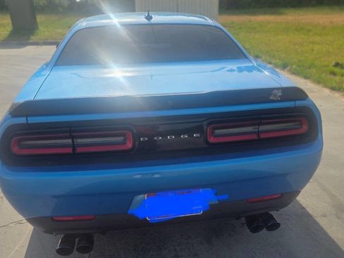 Used 2016 Dodge Challenger R/T Scat Pack RWD image 5