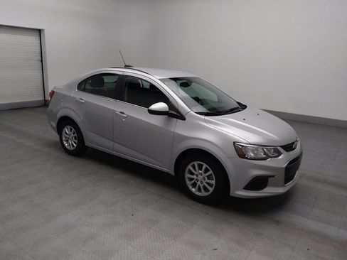 Used 2019 Chevrolet Sonic LT w/ Convenience Package image 11