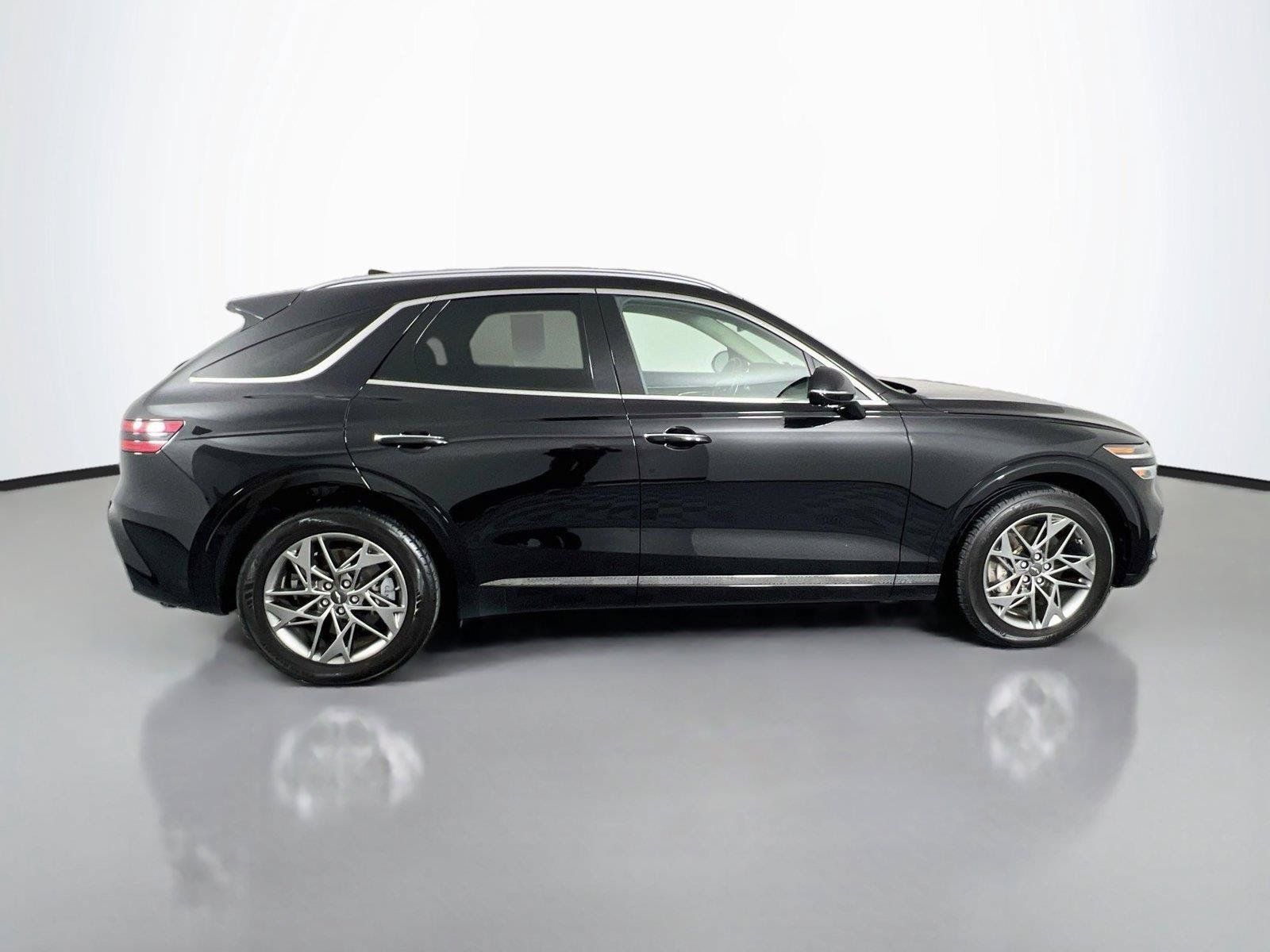 Used 2024 Genesis GV70 2.5T w/ Advanced Package AWD/4WD image 7