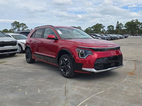 New 2026 Kia Niro Wind FWD image 2