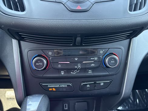 Used 2017 Ford Escape SE AWD/4WD image 28
