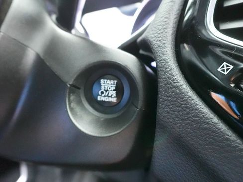 Used 2020 Jeep Compass Limited image 29