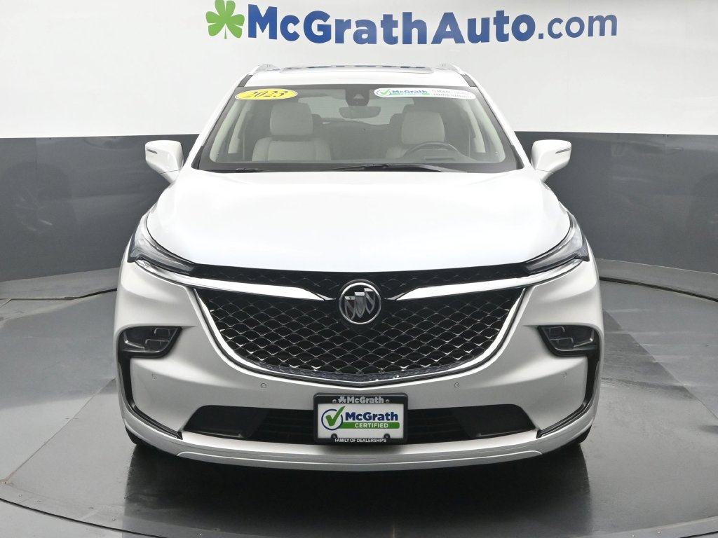 Used 2023 Buick Enclave Avenir w/ Avenir Technology Package AWD/4WD image 6