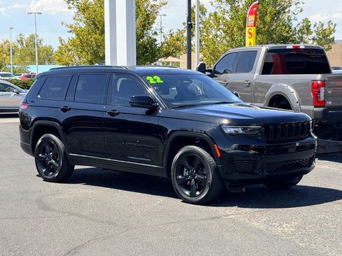 Used 2022 Jeep Grand Cherokee L Laredo RWD image 4
