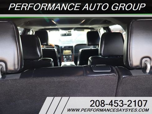 Used 2016 Lincoln Navigator Select image 17
