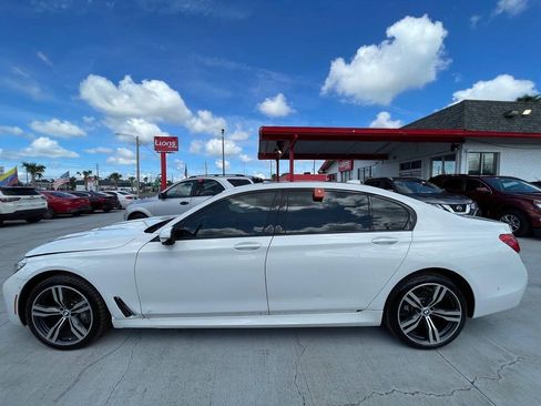 Used 2017 BMW 740i RWD image 7