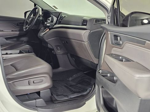 Used 2019 Honda Odyssey Touring image 12