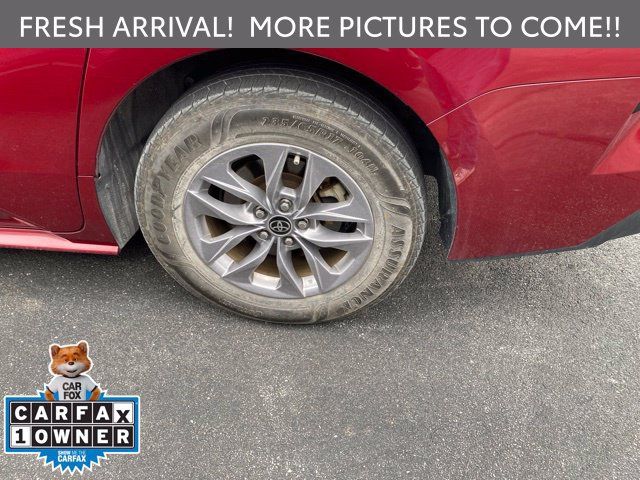 Used 2022 Toyota Sienna LE w/ LE Plus Package FWD image 8