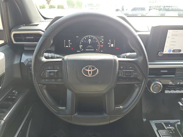Certified 2025 Toyota Tacoma SR5 AWD/4WD image 16