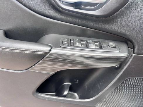 Used 2016 Jeep Cherokee High Altitude AWD/4WD image 32