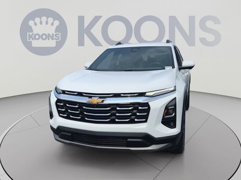 Used 2025 Chevrolet Equinox LT w/ Convenience Package II FWD image 5