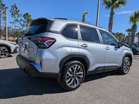 Used 2026 Subaru Forester Touring AWD/4WD image 4