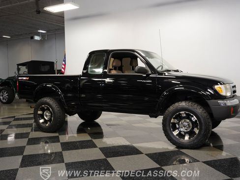 Used 1998 Toyota Tacoma 4x4 w/ SR5 Package image 15