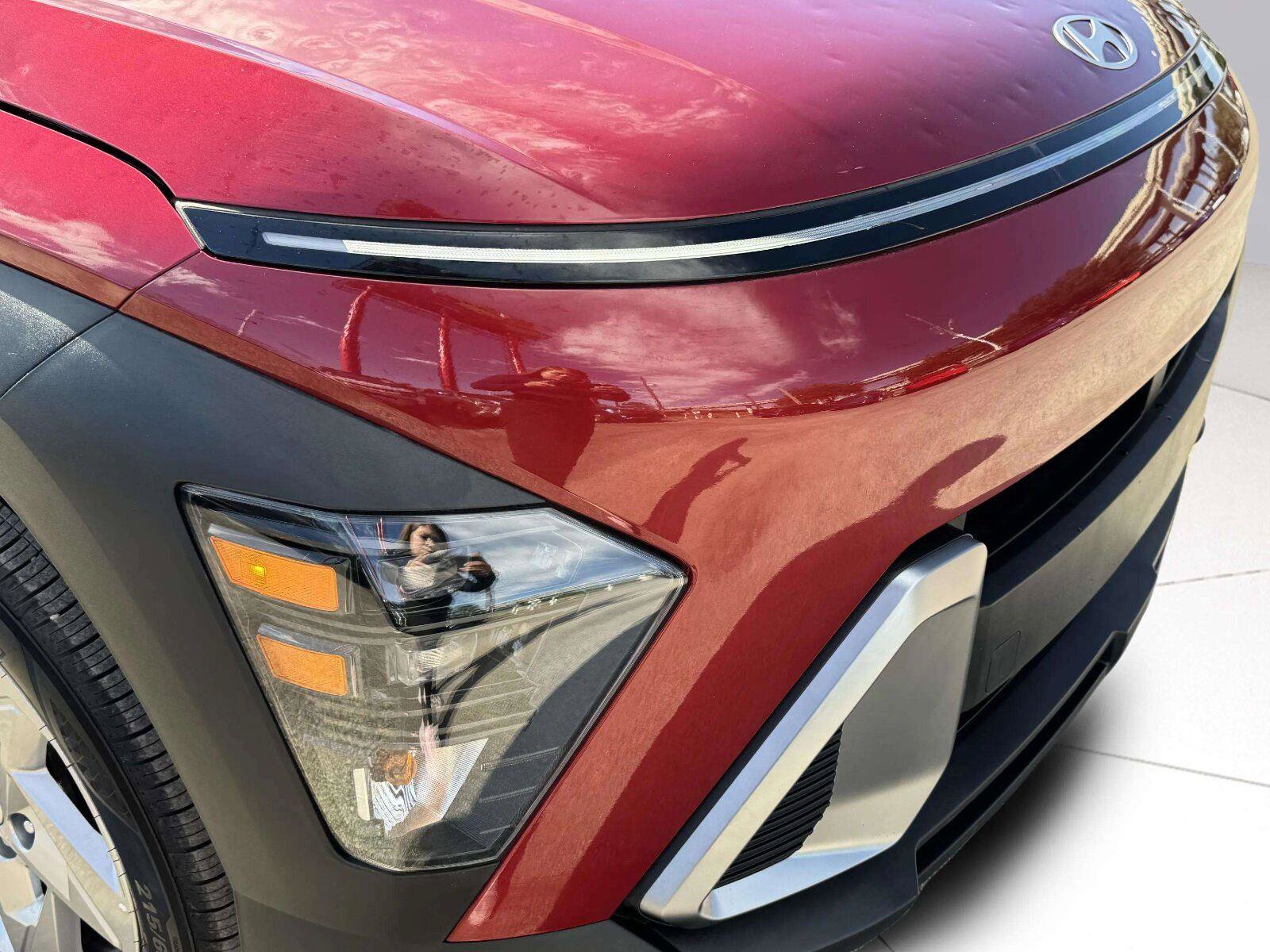 Used 2026 Hyundai Kona SE AWD/4WD image 8