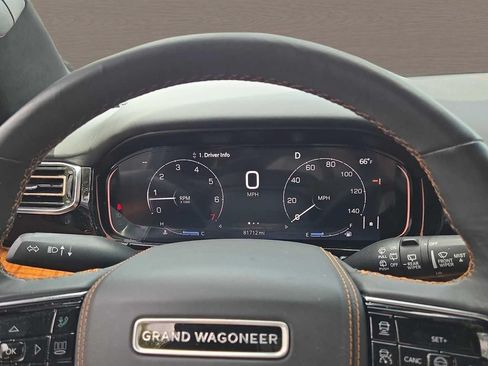 Used 2022 Jeep Grand Wagoneer Series III w/ HD Trailer Tow Package AWD/4WD image 31