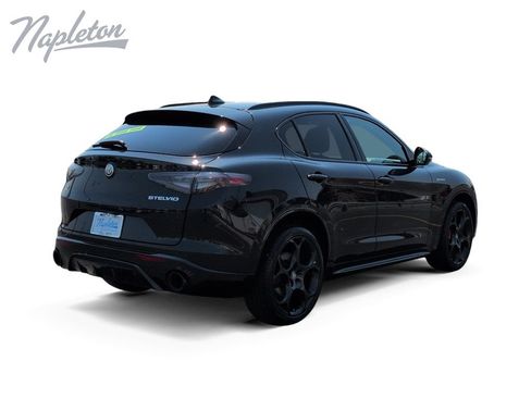 Used 2024 Alfa Romeo Stelvio Veloce AWD/4WD image 6