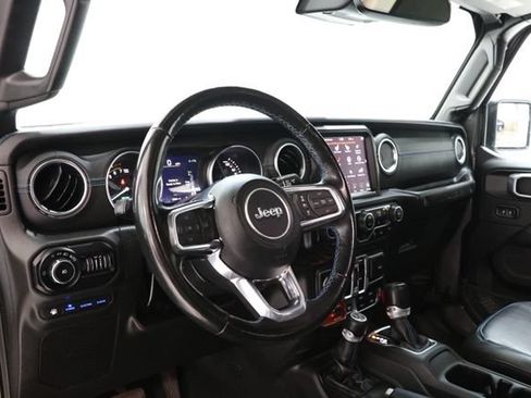 Used 2022 Jeep Wrangler Unlimited Rubicon 4xe w/ Dual Top Group AWD/4WD image 16