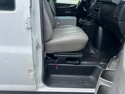 Used 2012 Chevrolet Express 2500 w/ Cold Climate Package RWD image 26