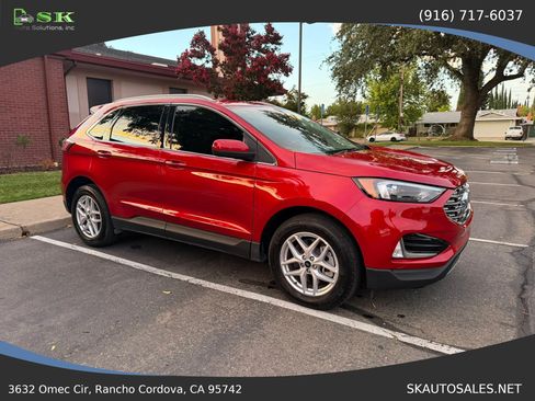 Used 2024 Ford Edge SEL w/ Convenience Package AWD/4WD image 3