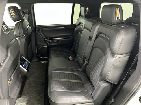 Used 2023 Rivian R1S Adventure image 21