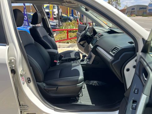 Used 2018 Subaru Forester 2.0XT Premium AWD/4WD image 35