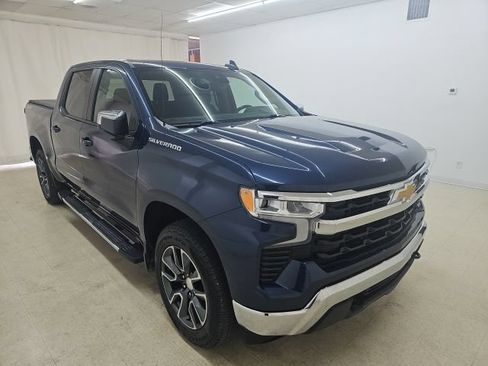 Used 2023 Chevrolet Silverado 1500 LT AWD/4WD image 28