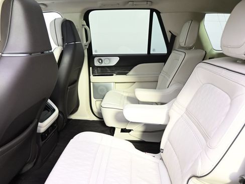 Used 2022 Lincoln Navigator Black Label AWD/4WD image 21