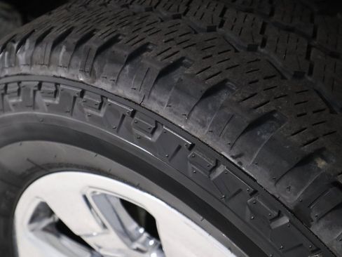 Certified 2024 Ford F250 Lariat w/ Chrome Package image 16