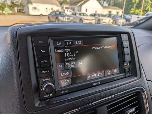 Used 2019 Dodge Grand Caravan SXT FWD image 46