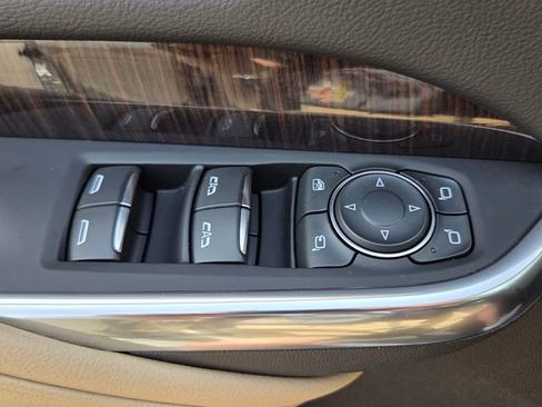 Used 2024 Cadillac XT4 Premium Luxury w/ Technology Package AWD/4WD image 34