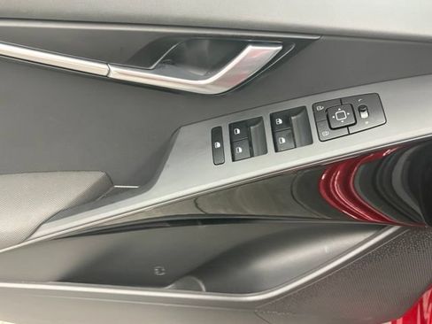Used 2023 Kia Niro EX FWD image 11