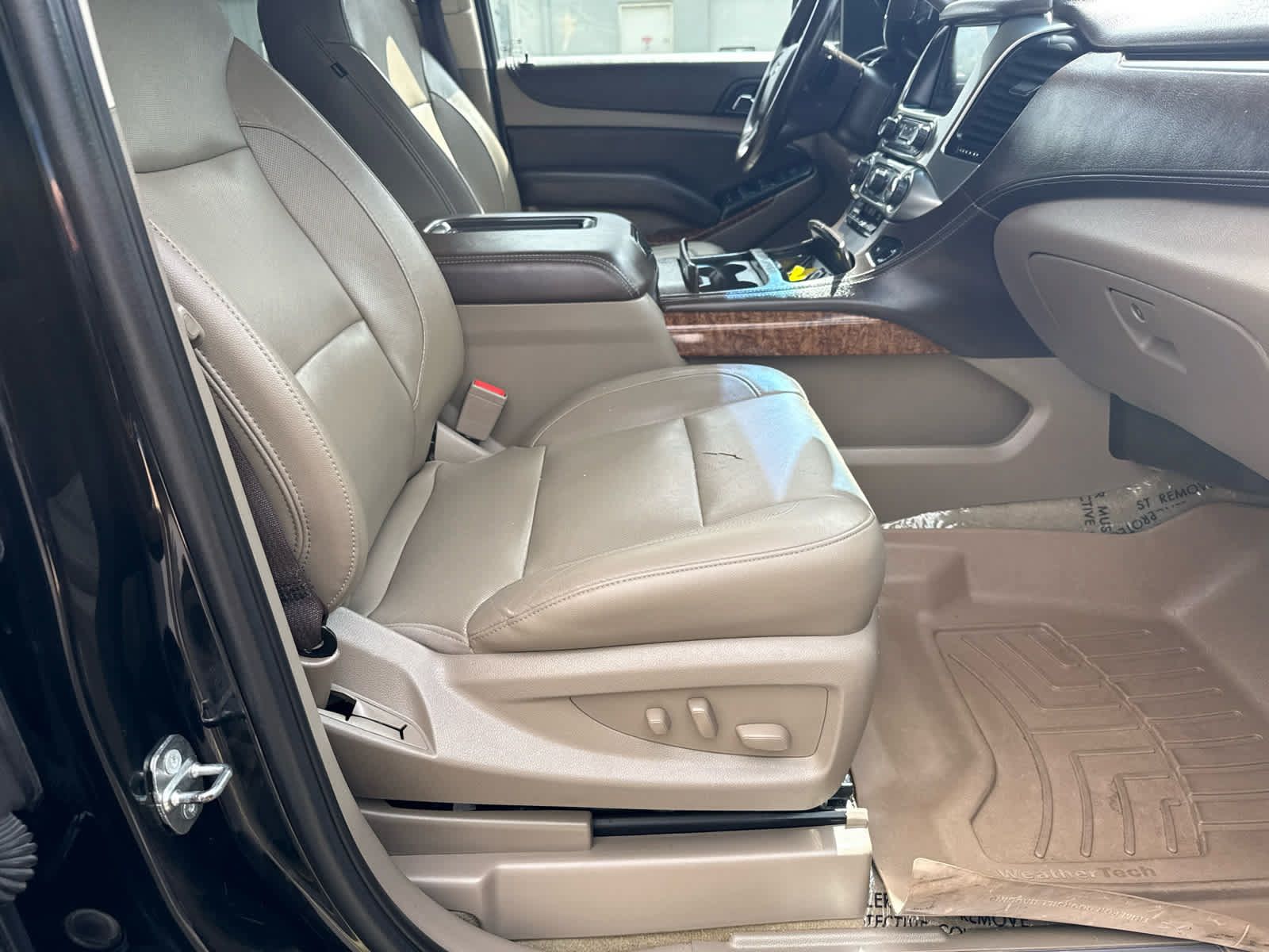 Used 2018 Chevrolet Suburban Premier w/ Max Trailering Package AWD/4WD image 12