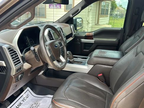 Used 2015 Ford F150 King Ranch w/ Equipment Group 601A Luxury AWD/4WD image 19