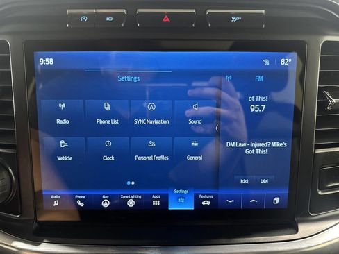 Used 2021 Ford F150 Lariat w/ Equipment Group 502A High AWD/4WD image 39