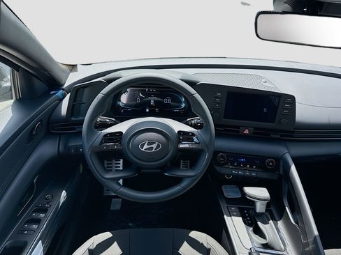New 2026 Hyundai Elantra Sport FWD image 15
