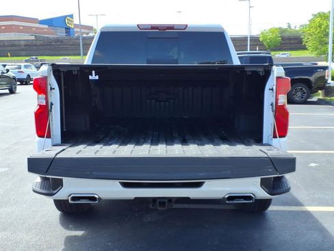 Used 2025 Chevrolet Silverado 1500 High Country AWD/4WD image 29