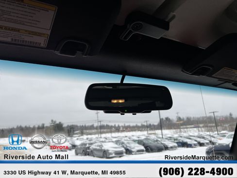 Used 2017 Jeep Wrangler Freedom Edition image 18