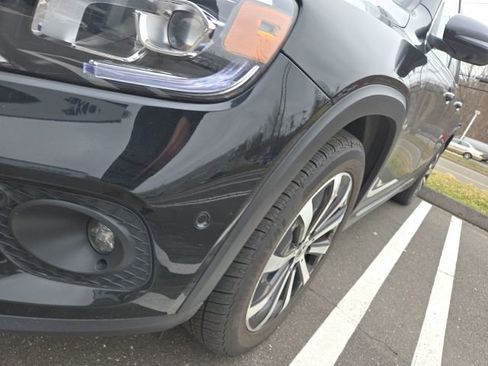 Used 2023 Mercedes-Benz GLB 250 4MATIC image 20