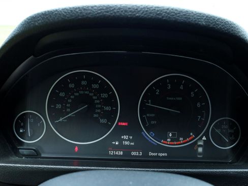 Used 2017 BMW 330i Sedan image 19