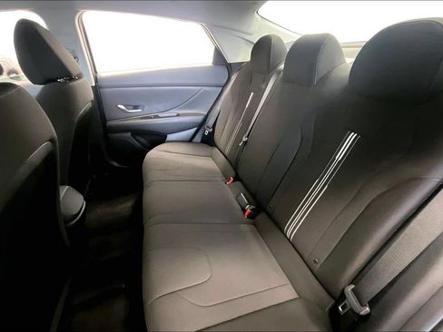 Used 2023 Hyundai Elantra SEL FWD image 27
