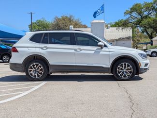 Used 2019 Volkswagen Tiguan SE w/ Panoramic Sunroof Package video 2